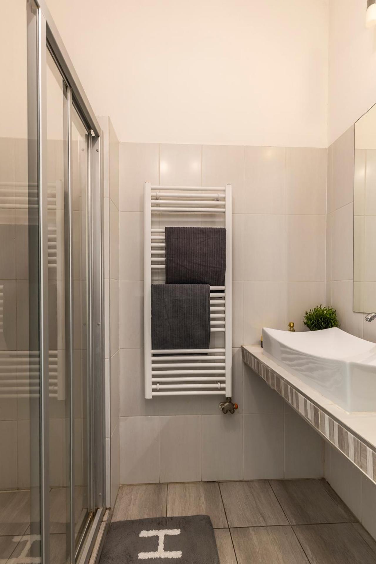 Real Apartments Revay Budapest Ngoại thất bức ảnh